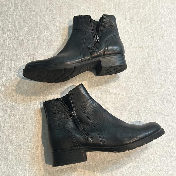 Comfortiva Shoes - Comfortiva Black Ankle Booties